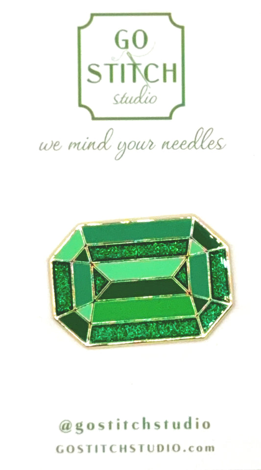 Go Stitch Studio Green Gemstone Needle Minder