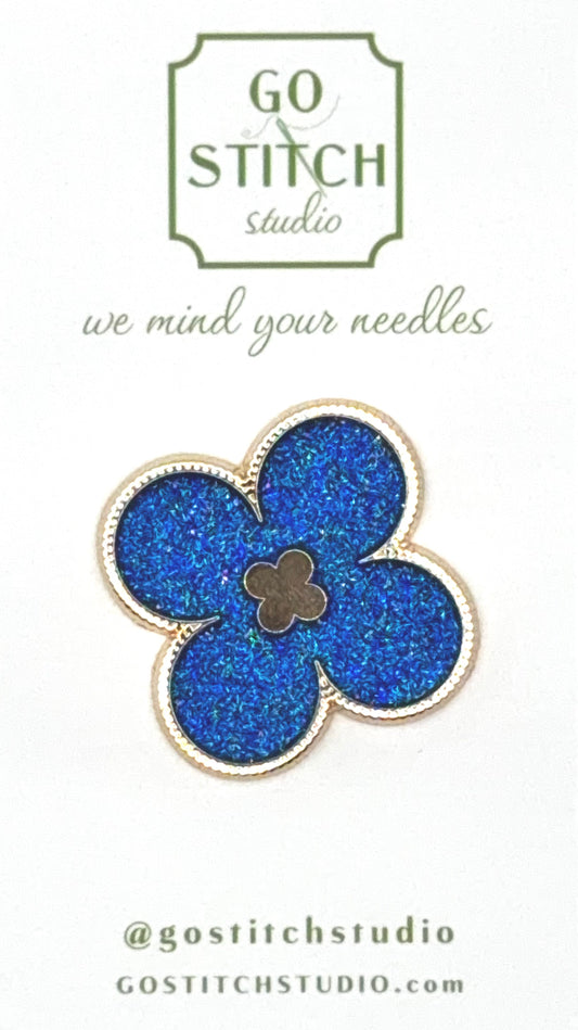 Go Stitch Studio Blue Clover Needle Minder